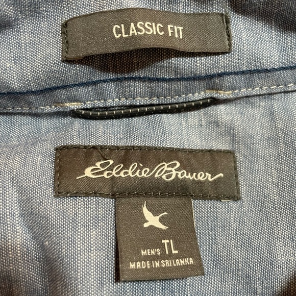 TL Eddie Bauer Denim Shirt - NEVER WORN - Picture 3 of 3